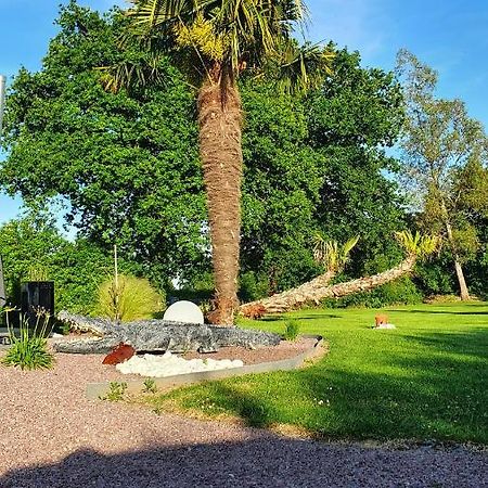 Le Coup De Foudre Bed & Breakfast Le Molay-Littry Eksteriør bilde
